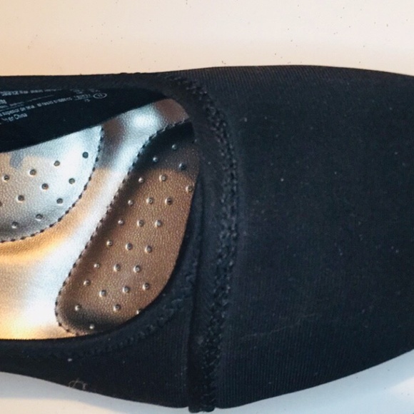 11 Black Ballet Wedge - Picture 2 of 5